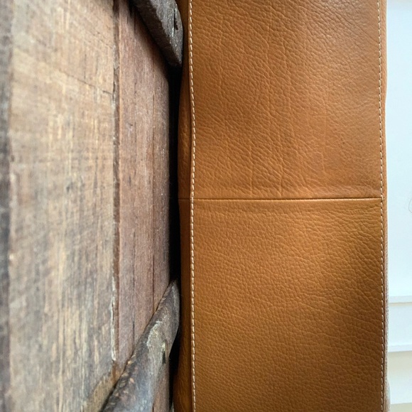 Adolfo Dominguez Handbag. - Picture 4 of 8